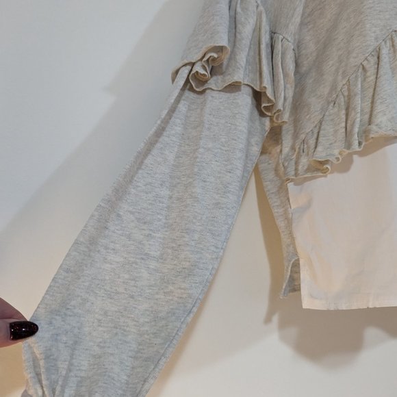 Ontwelfth Grey & White Ruffle Sweater s:L - Picture 8 of 11